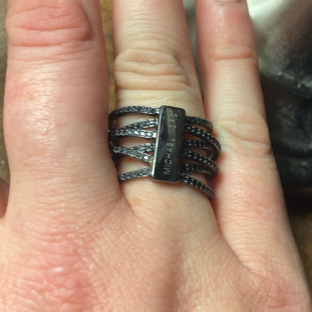 Michael Kors black ring size 6